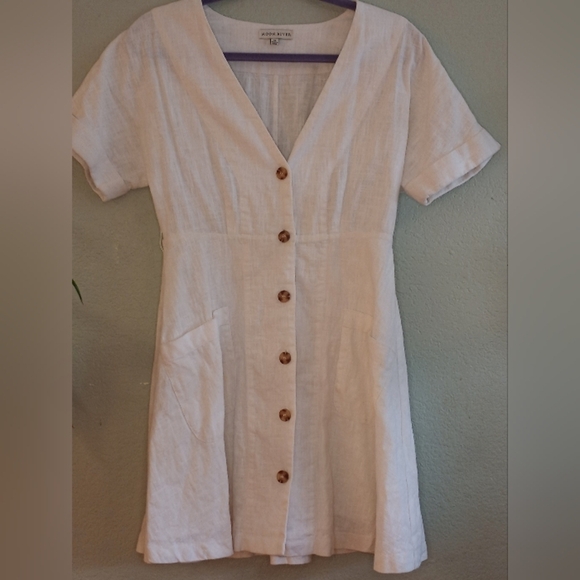 Moon River Classic Preppy Linen Coastal Button Front VNeck A Line Pocketed Dress - Picture 4 of 7